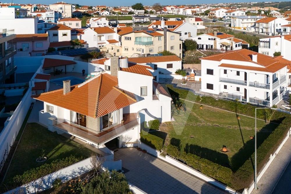 Moradia De Primeira Linha Na Praia Da Areia Branca T