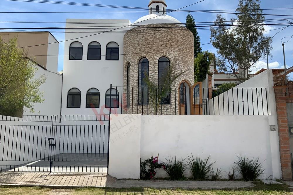 Magnifica Casa En Renta En Villa De Los Frailes