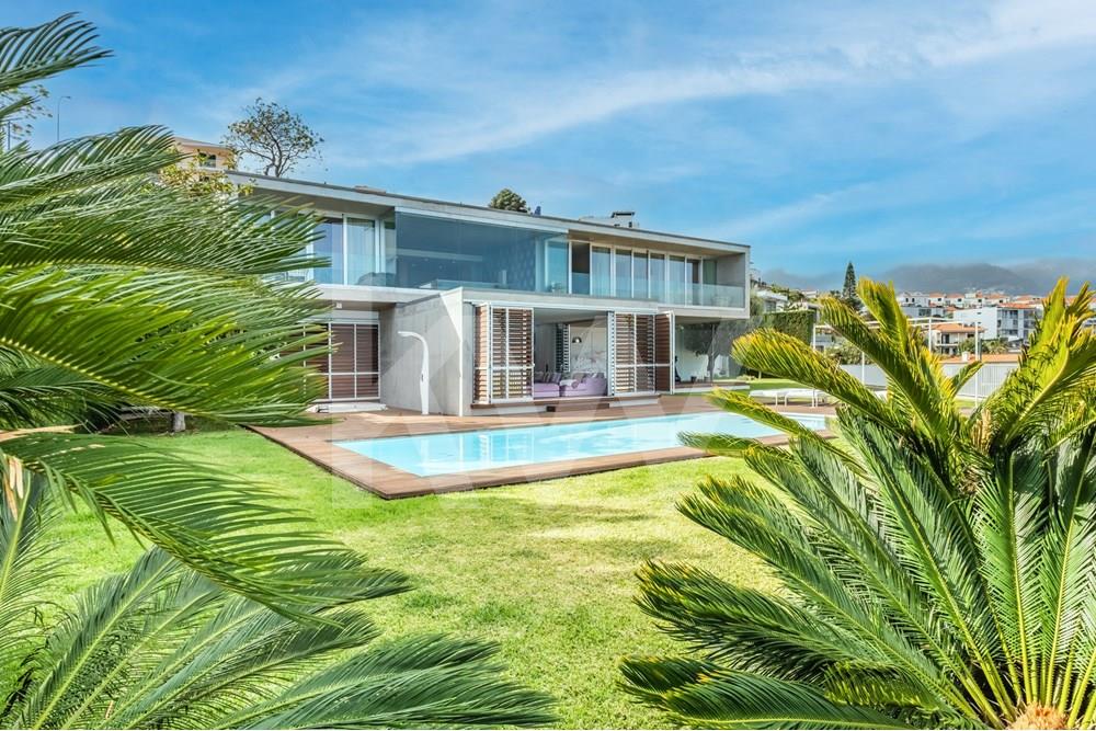 Luxuosa Moradia | Arquitectura Moderna |Vista Mar|