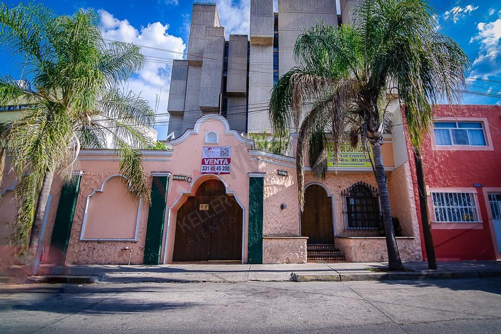 SE VENDE TERRENO CON USO DE SUELO EN ZONA CENTRO, GUADALAJARA