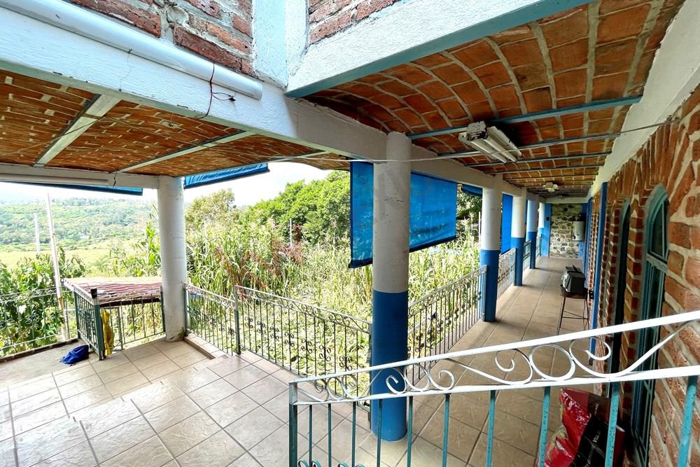 Venta de Casa de Campo en Paraíso Escondido en Ixtlahuacán de los Membrillos con 6,081 mts2