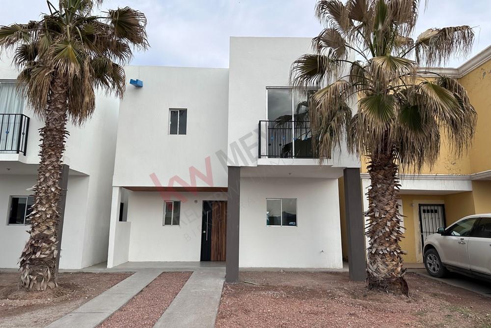 CASA EQUIPADA EN VENTA EN FRACCIONAMIENTO NUEVO, CON POCAS CASAS, A 3 MIN  DEL PUENTE ZARGOZA,