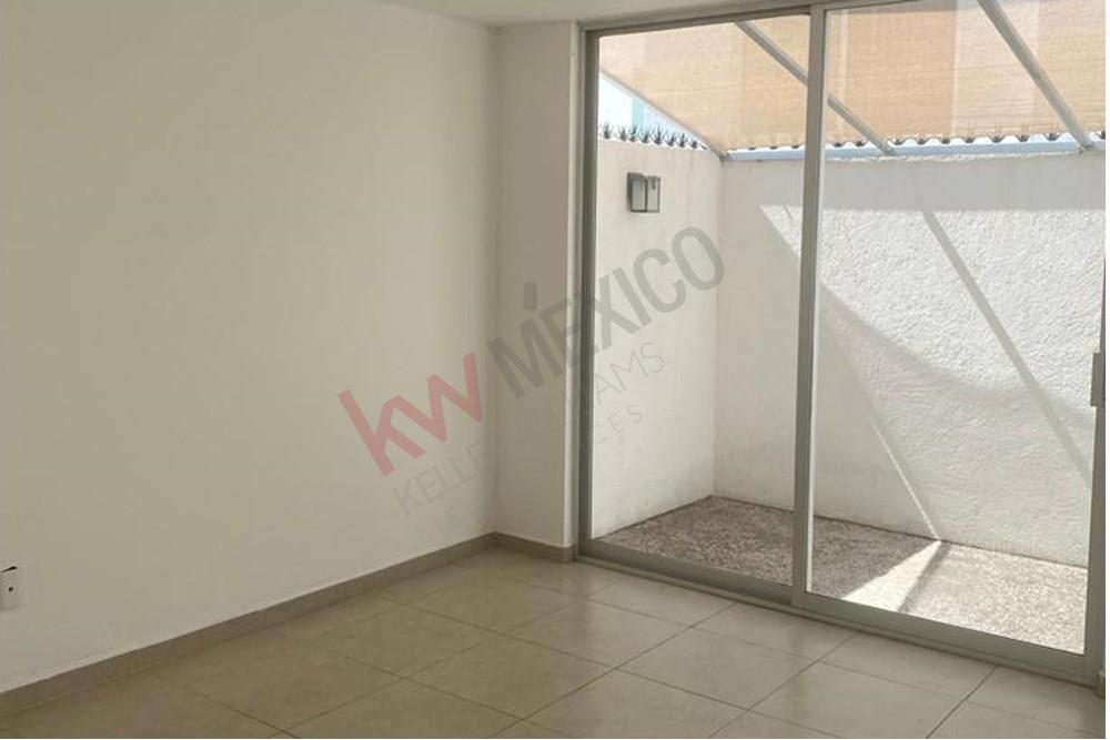 RENTA AMPLIA CASA EN FRACC.