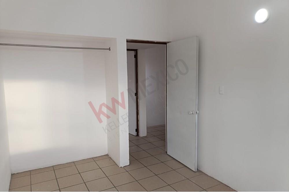 Casa en Venta en Cerrito Colorado Queretaro, cerca de tiendas de conveniencia , plazas comerciales como plaza sendero, plaza patio y proximamente plaza multicomercial donde todo se encuentra al alcance de sus necesidades