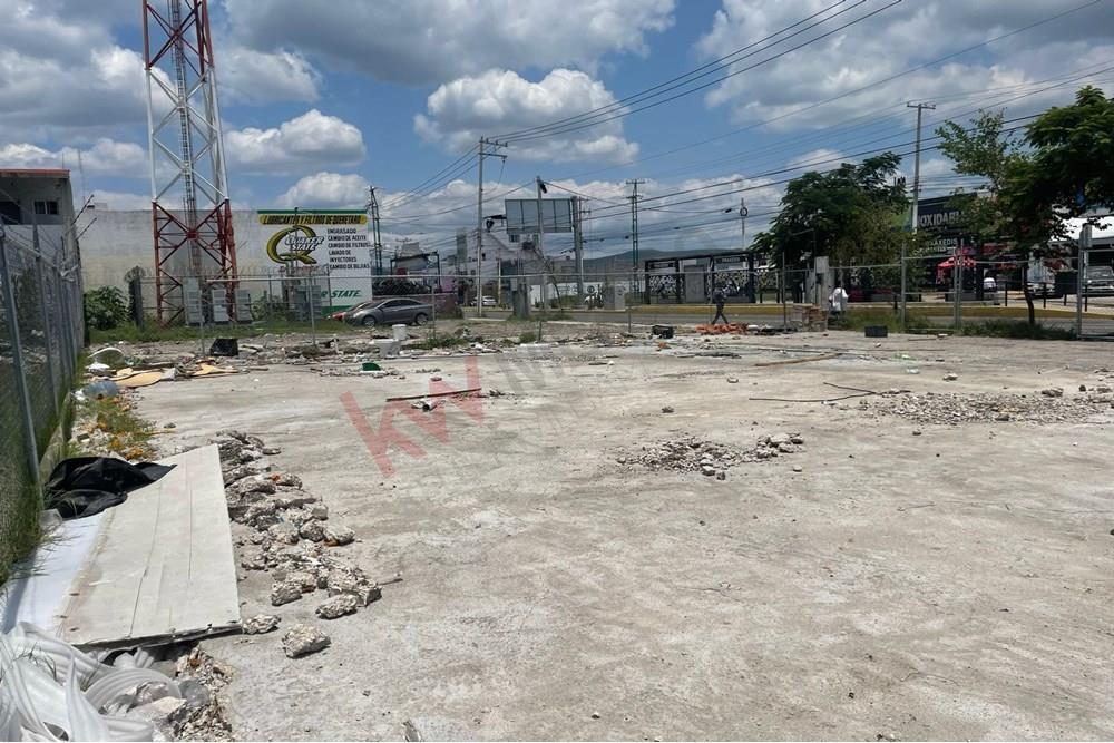 Terreno comercial en Renta en Ave Sombrerete, en esquina