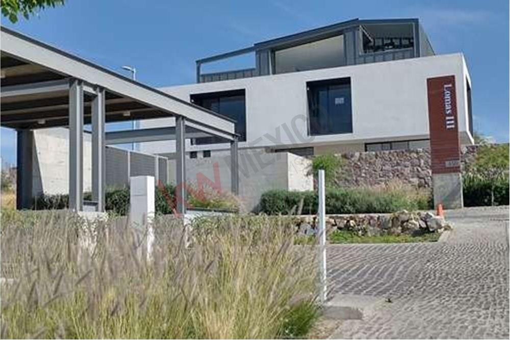 terreno-en-venta-lomas-del-molino-3-frente-area-verde