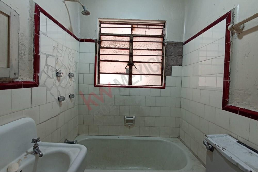 Oportunidad en la Colonia Centro, calle Comonfort: Departamento ideal para comerciantes cerca del Centro Histórico