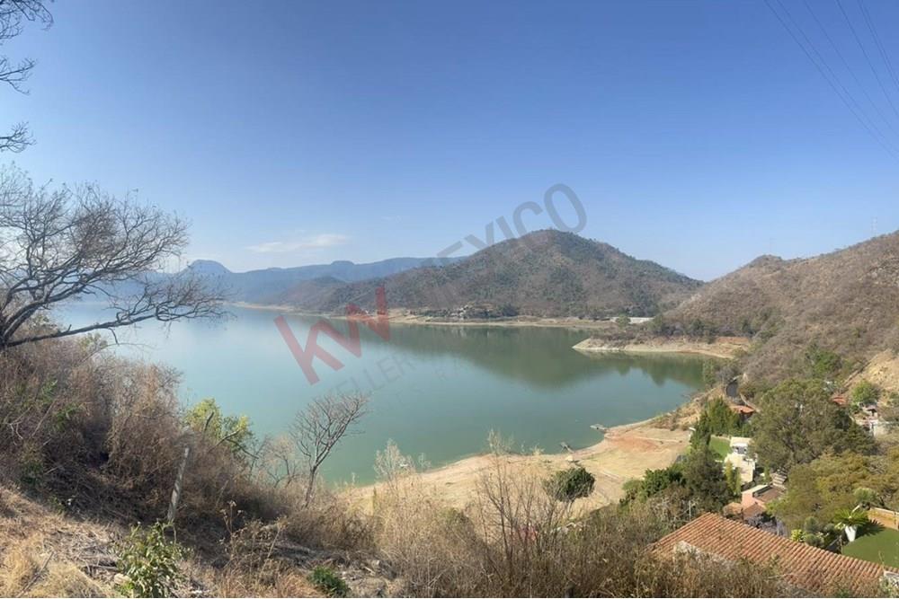 TERRENO EN VENTA EN VALLE DE BRAVO EN LA ZONA DE SAN GASPAR CON VISTA