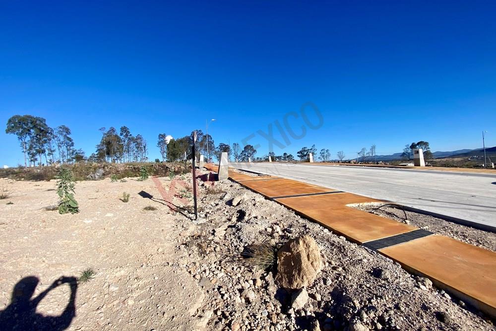 TERRENO EN ESQUINA DE 334M2 EN CONDOMINIO CON AMENIDADES, MALLORCA RESIDENCE‼️