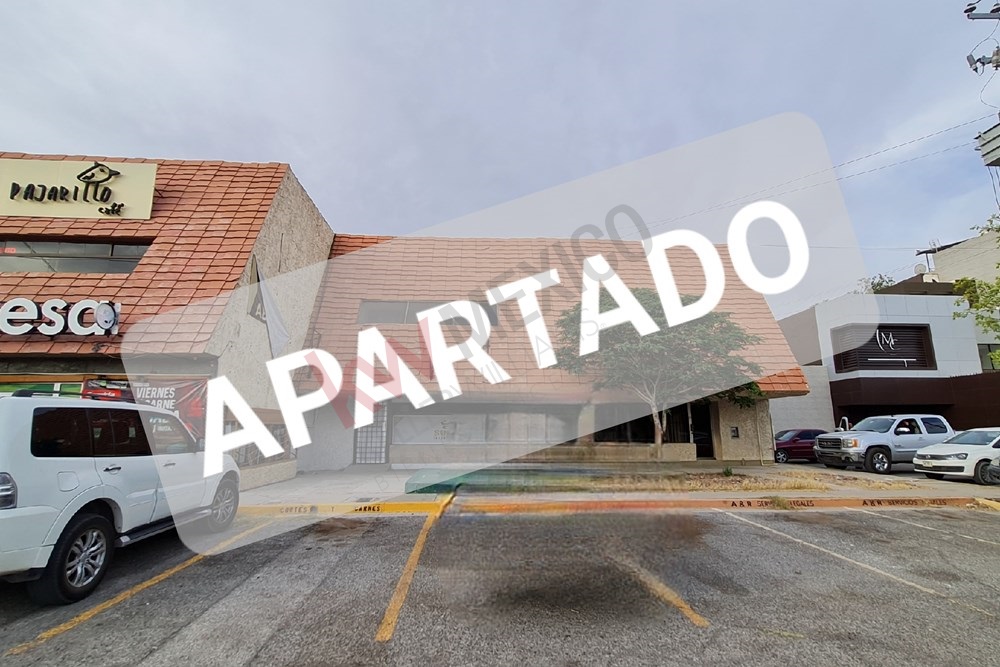 RENTA DE LOCAL COMERCIAL SOBRE BLVD TOMAS FERNANDEZ EN PLANTA BAJA CENTRO DE NEGOCIOS SENECU