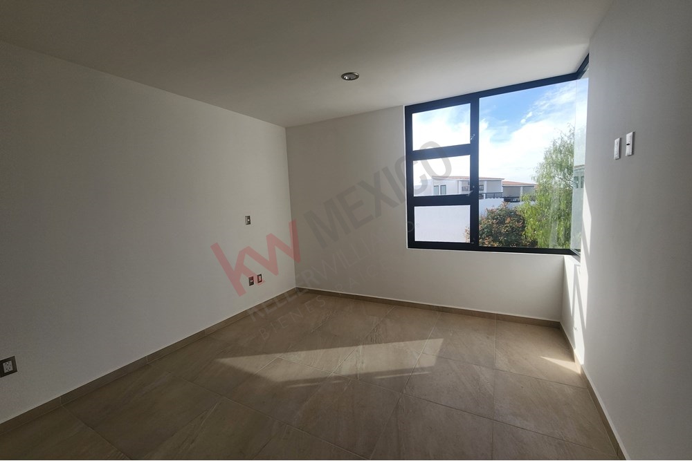 Vive en Lujo: Hogar Nuevo en El Condado