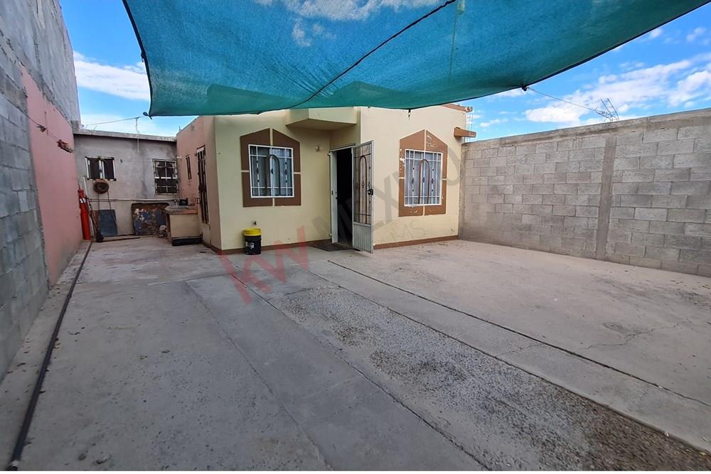 CASA AMUEBLADA  EN RENTA EN PARAJES DEL SOL AREA DE LAS TORRES