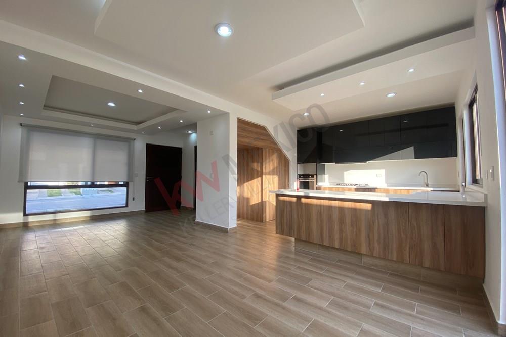 CASA EN RENTA EN ZIBATÁ! VIVE EL LUJO DE LAS MEJORES AMENIDADES EN EXCLUSIVO CONDOMINIO!