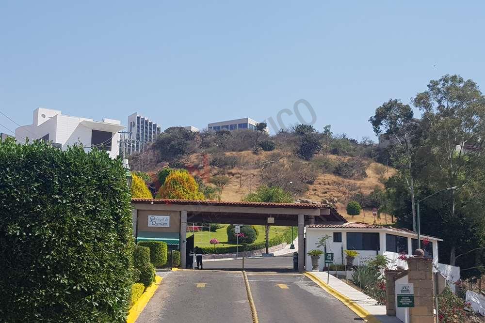 VENTA DE TERRENO, EXCLUSIVO FRACCIONAMIENTO PEDREGAL DE QUERETARO, I MPRESIONANTE VISTA A LOS ARCOS A LA CIUDAD, EXCELENTE UBICACION.