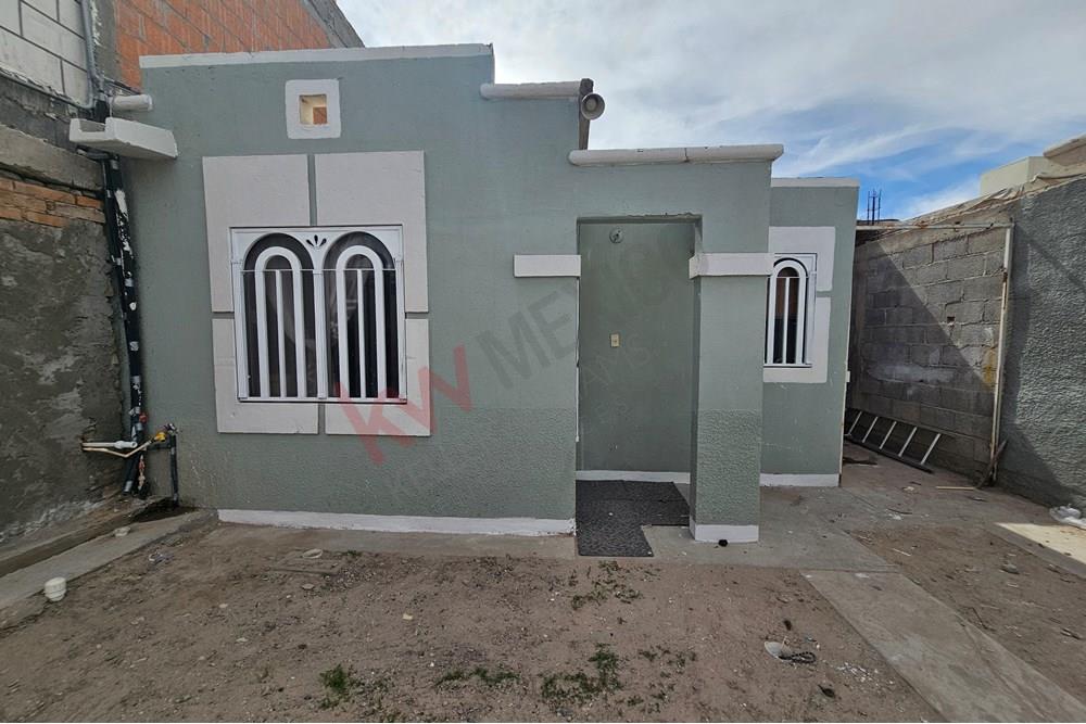 Casa Economica en Renta a 2 minutos del Blvd. Independencia y Santiago Troncoso