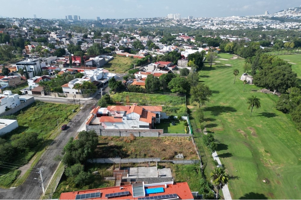 'Terreno en Venta ubicado en Querétaro: ¡Hazlo Tuyo!'