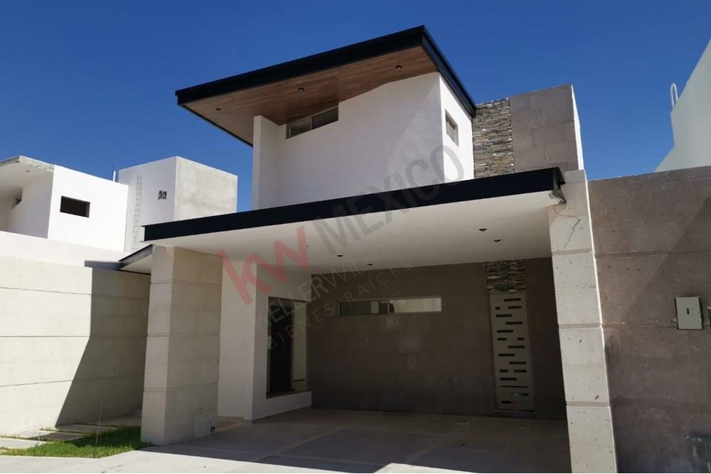 Casa Nueva de una sola planta, Sector Viñedos, Las Viñas Residencial,  Torreón, Coahuila