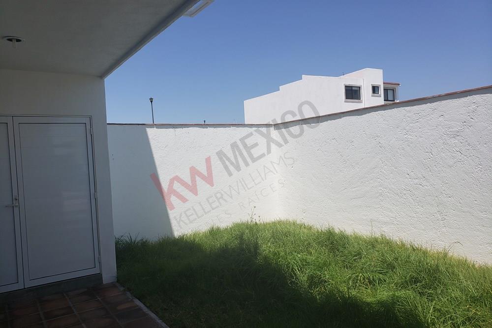 Disfruta del estilo de vida de Ciudad Maderas: Renta una casa de ensueño en Querétaro