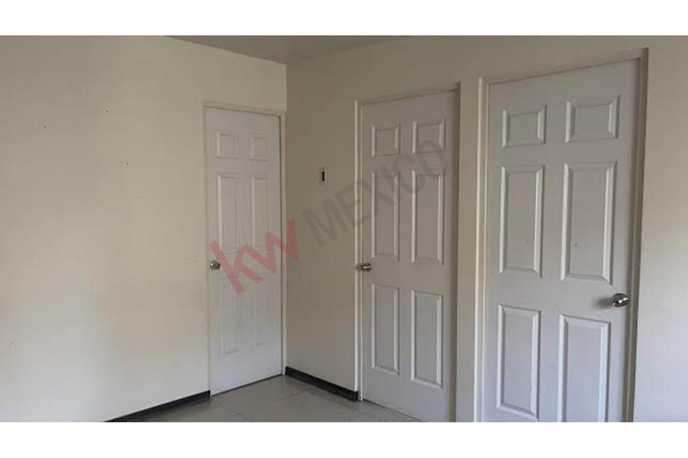 CASA EN RENTA COL. CERRADAS DE VALLE ALTO Colonia Privada zona  sur