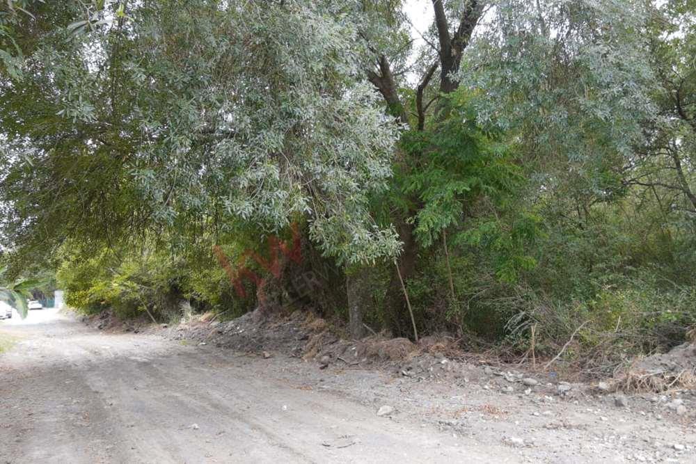 TERRENO EN EL CENTRO DE ALLENDE  A UNA CUADRA DE CARRETERA NACIONAL