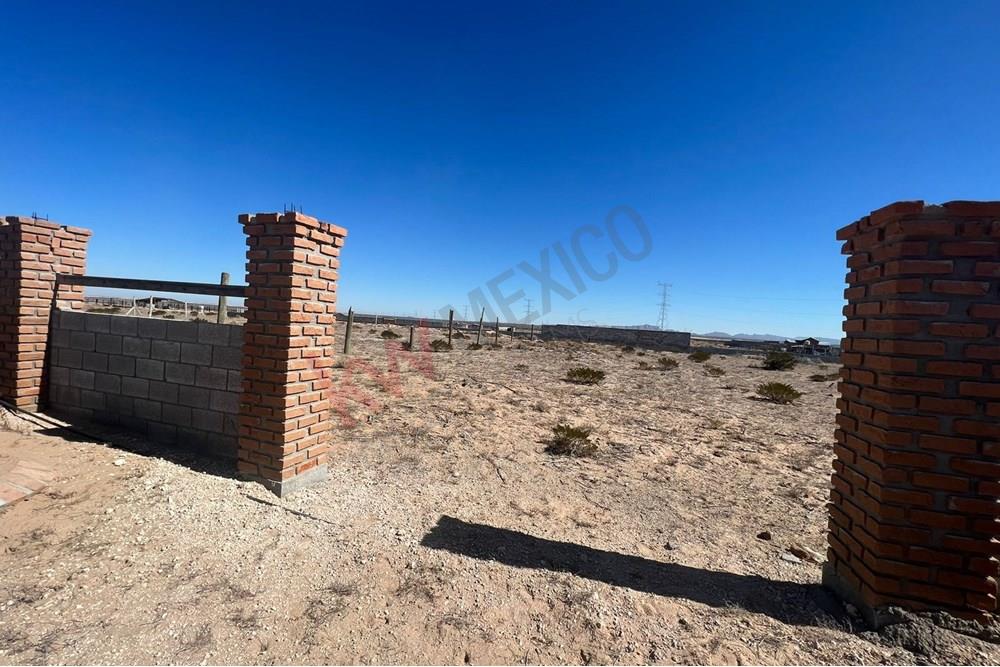 Lote campestre en Samalayuca, Fracto. Campestre Ojo de la casa, cerquita de  petrograbados a 15 minutos de carretera Cd. Juarez-chihuahua