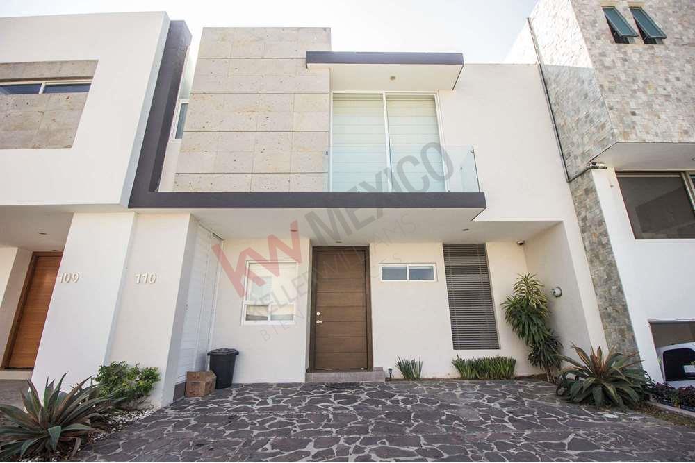 Casa amueblada en renta en Coto Muran, Solares, Zapopan