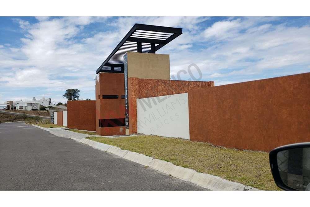 TERRENOS PARA DESARROLLO URBANIZADOS EN CONDOMINIO CON SEGURIDAD EN PUEBLA.