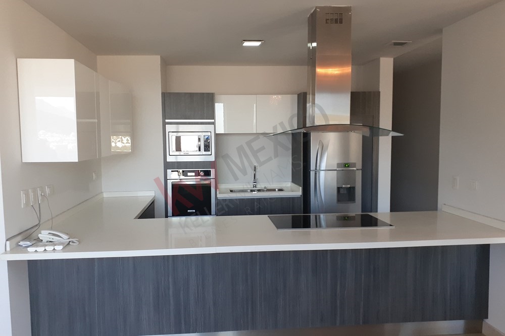 DEPARTAMENTO EN RENTA AMUEBLADO Y EQUIPADO EN TORRE MICROPOLIS