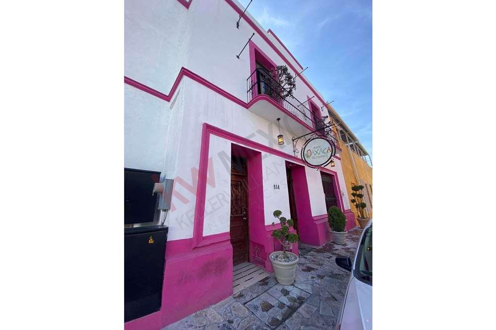 Local en Renta, Salon de Eventos en Barrio Antiguo arriba de restaurantes Ianilli y Oaxaca