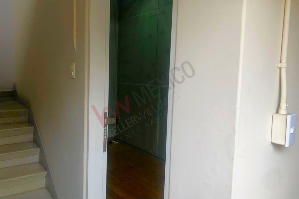 Excelente Oficina en Renta para Profesionista en Narvarte: Ubicación Estratégica.