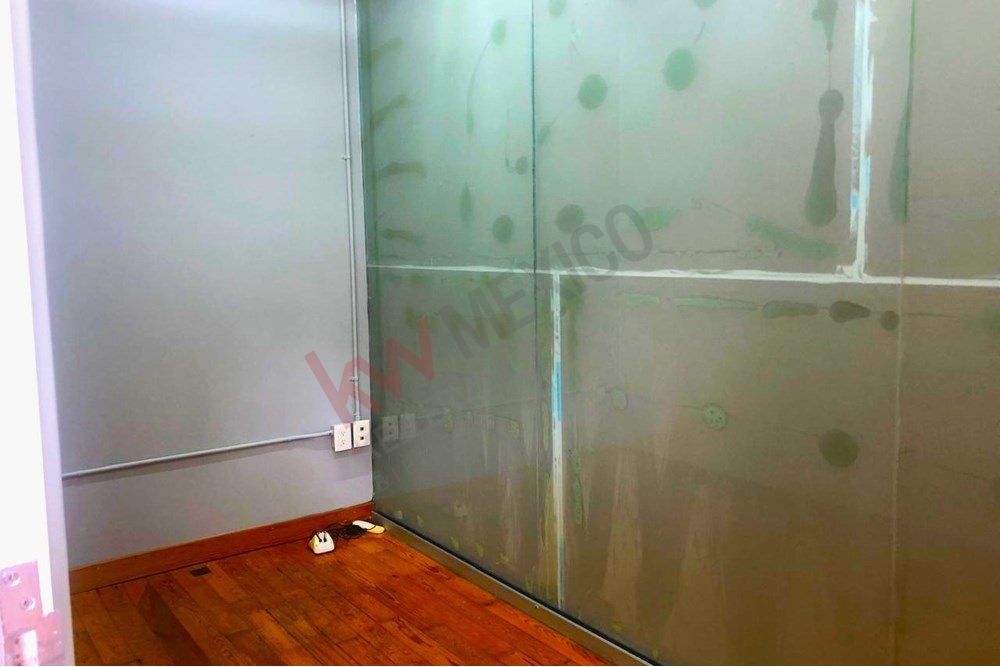 Excelente Oficina en Renta para Profesionista en Narvarte: Ubicación Estratégica.