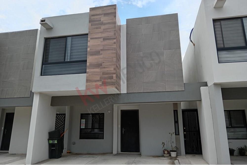 CASA EN RENTA EN NUEVO FRACCIONAMIENTO CERCA A LA GOMEZ MORIN