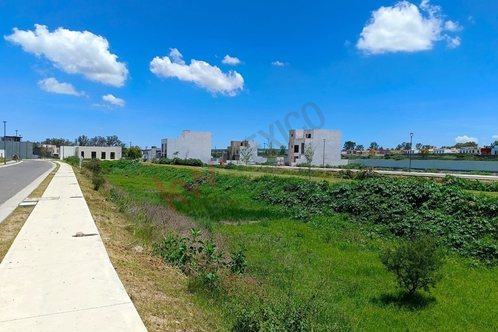 Lote 30 M6 Condominio Lavanda, Zirandaro en SMA