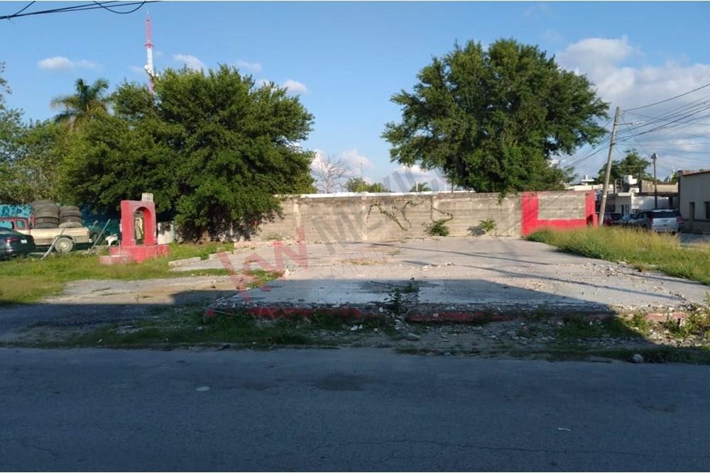 Terreno en Renta en centro de Allende Nuevo León, uso de suelo comercial