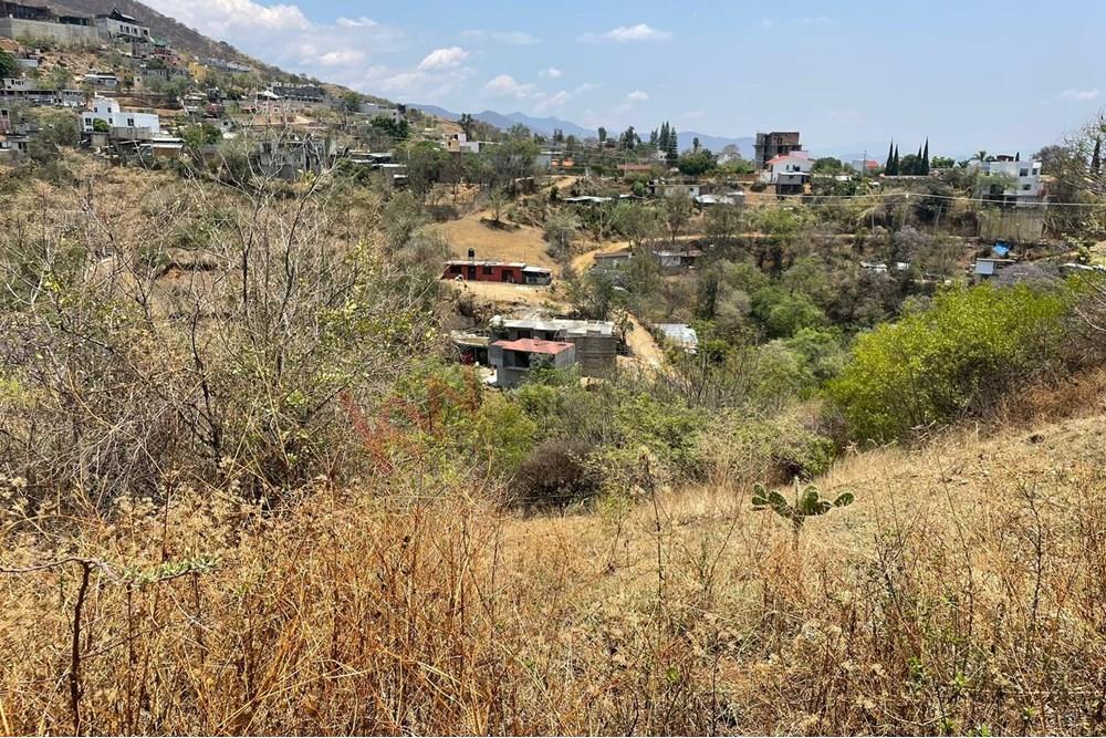 TERRENO EN VENTA PARA INVERSION UBICADO EN LADERA DE LA PUENTE BARRIO LA CHIGULERA EXCLUSIVA ZONA DE SAN FELIPE DEL AGUA EN OAXACA DE JUAREZ