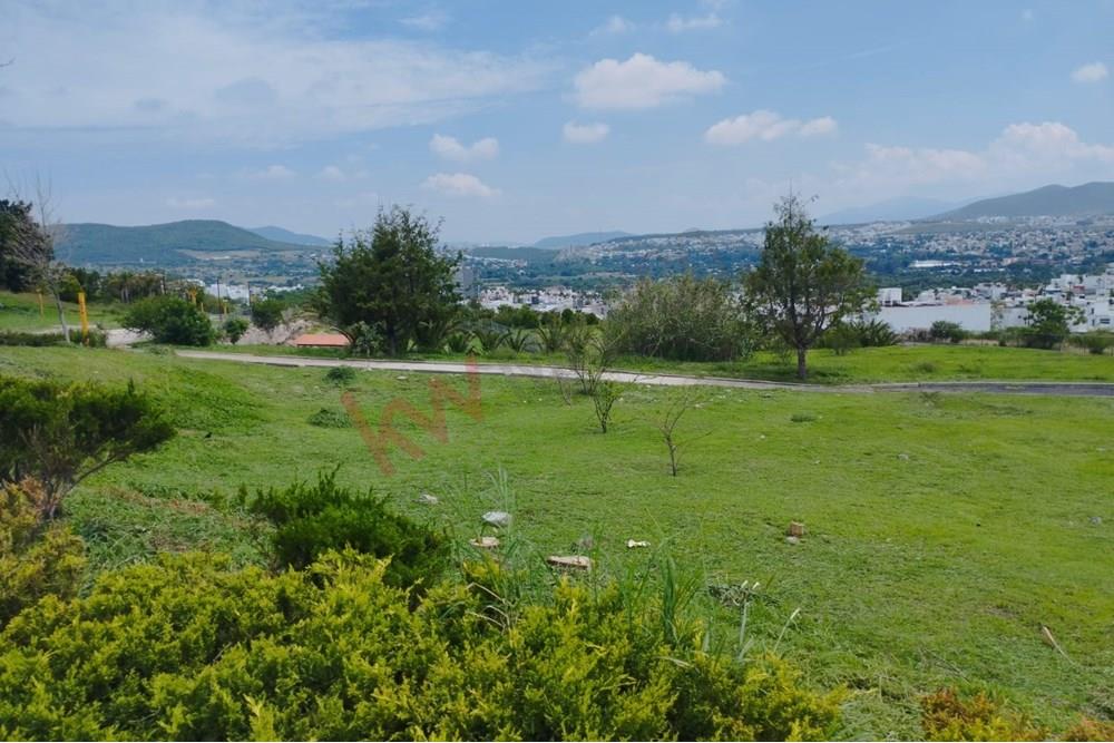 TERRENO EN VENTA CUMBRES DEL LAGO JURIQUILLA