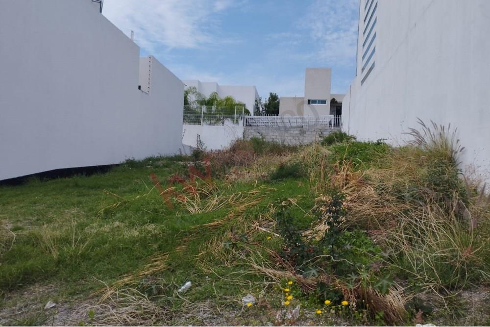 TERRENO EN VENTA CUMBRES DEL LAGO JURIQUILLA