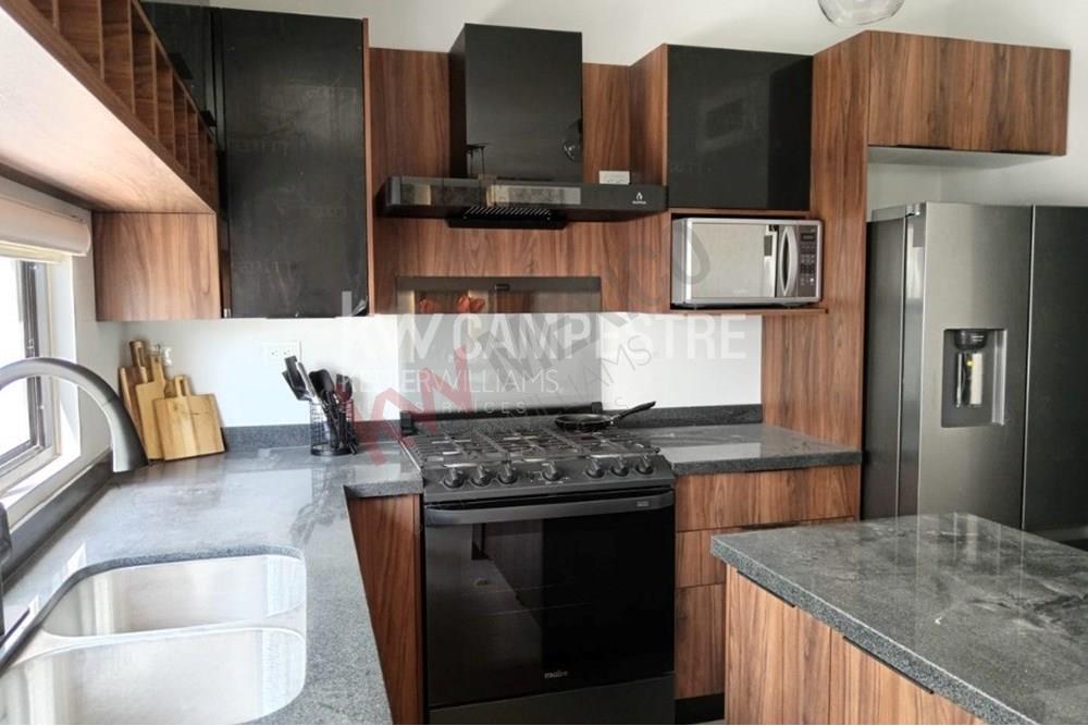 Nuevo residencial con acceso controlado, casa club y gimnasio