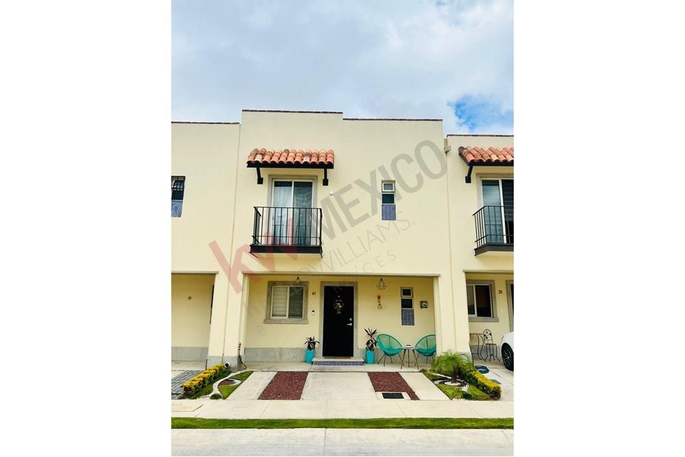 CASA EN VENTA EN ALTA CALIFORNIA, TLAJOMULCO DE ZÚÑIGA, JALISCO.