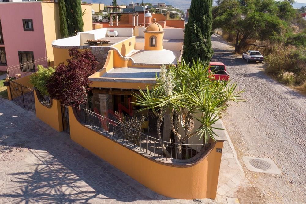 Casa Ciprés, Mesa del Malanquín en San Miguel de Allende