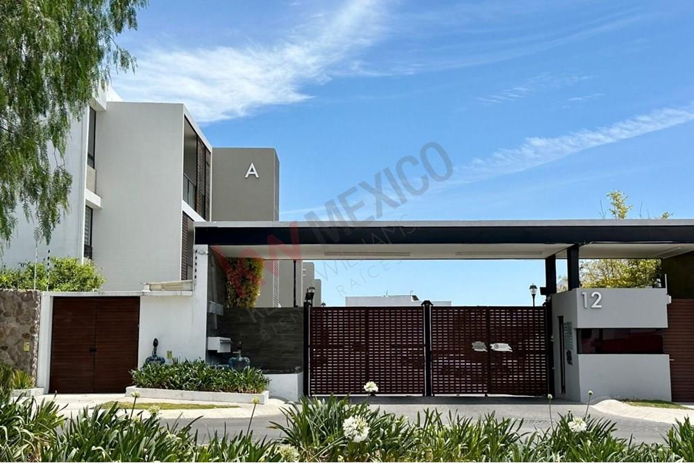 Departamento en RENTA en fraccionamiento privado Turmalina, El Condado