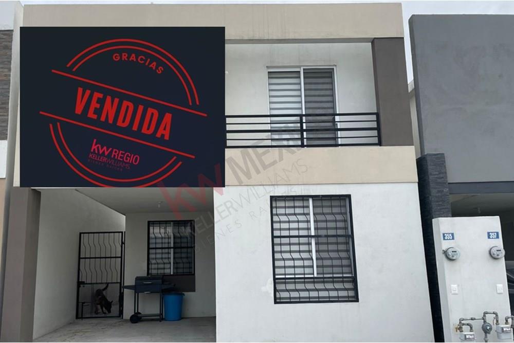 Hermosa casa en Venta en Fraccionamiento Privado Modena en Apodaca Nuevo Leon