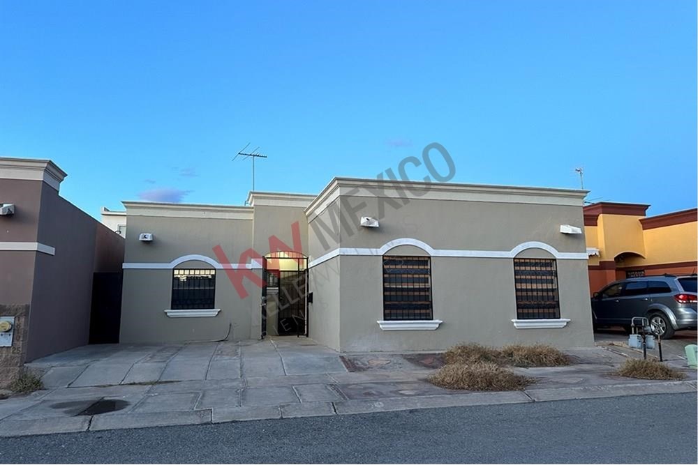 CASA EN RENTA  DE UNA SOLA PLANTA, SECTOR LA SARZANA, POR SECTOR TRES TORRES, ALDABAS Y CAMINO  A ESCUEDERO. EN CIUDAD JUAREZ, FRENTE A PAQUE