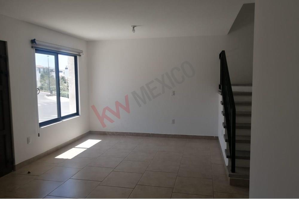 Renta Torre de Piedra Juriquilla el Salitre