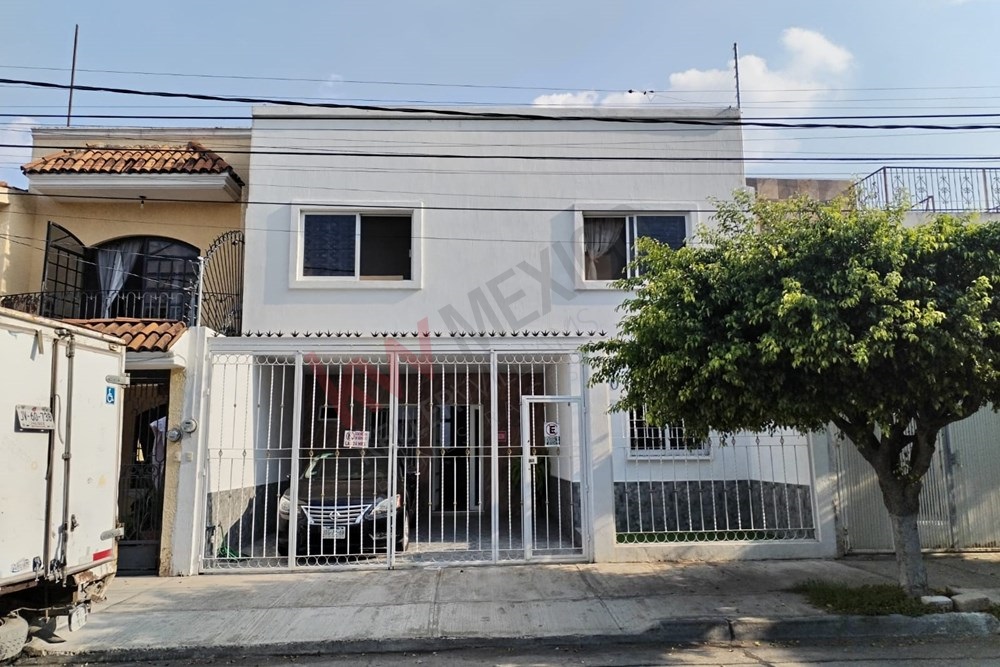 CASA EN RENTA UBICADA EN TABACHINES