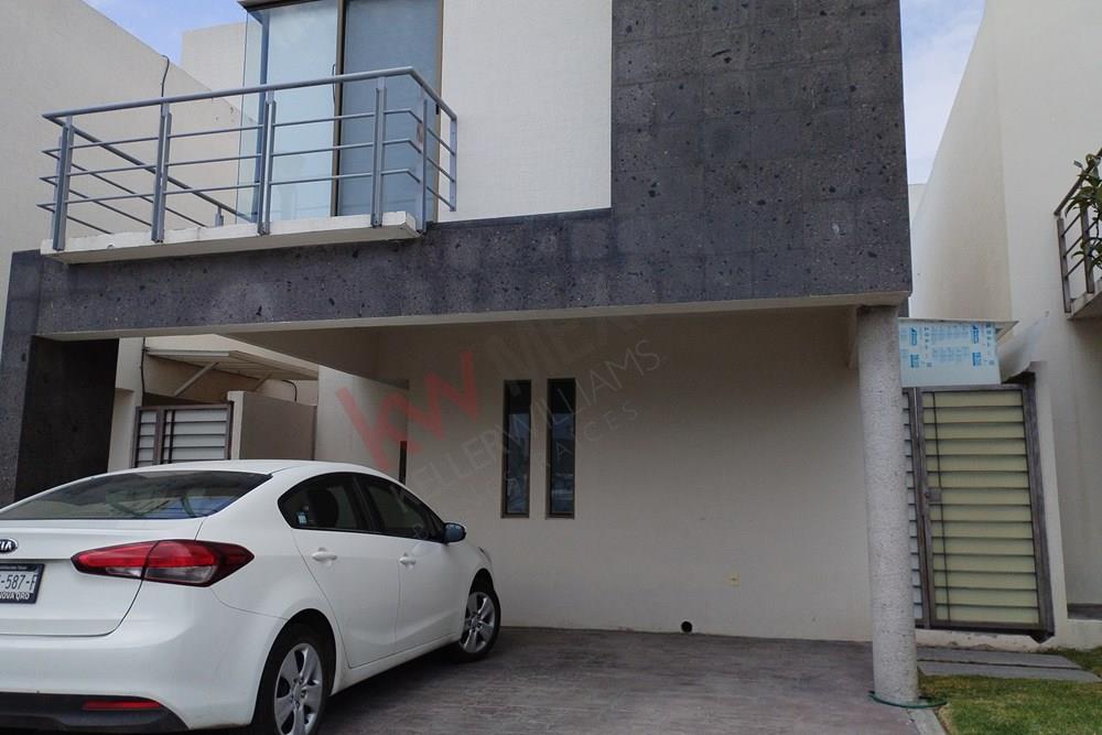 casa en renta en residencial del parque