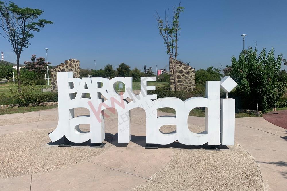 TERRENO PLANO EN GARAMBULLO ZIBATA, PRIVADA EXCLUSIVA, SOLO CASAS DE AUTOR, TRANQUILIDAD, SEGURIDAD Y CONFORT PARA SUS RESIDENTES