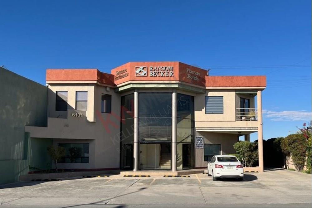 LOCAL COMERCIAL TIPO OFICINA EN RENTA EN UBICACION CENTRICA CON ALTO FLUJO VEHICULAR