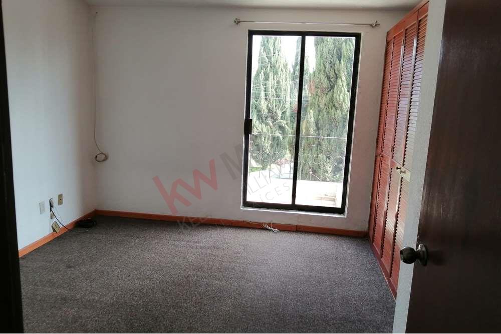 CASA EN VENTA FRACCIONAMIENTO EL OLIMPO, TOLUCA MÉXICO