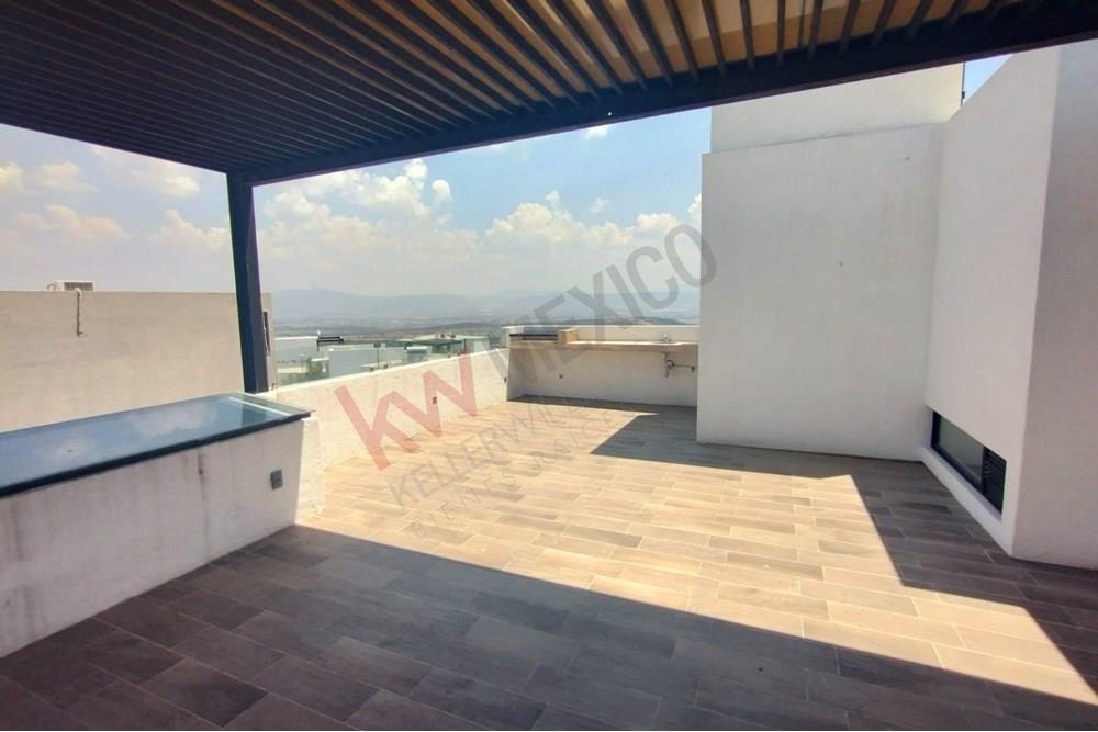 CASA EN RENTA ACACIA ZIBATA ROOF GARDEN CON VISTA AL CAMPO DE GOLF